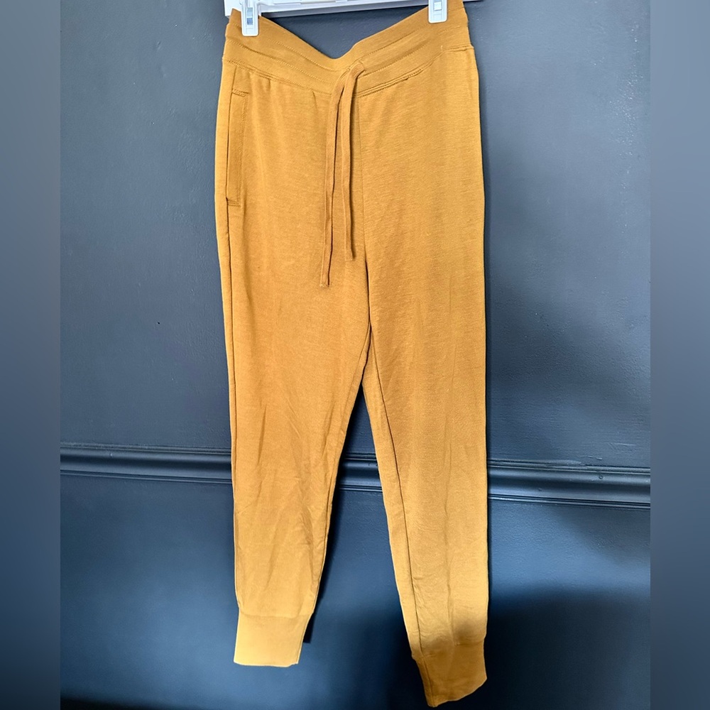Luxe Terry jogger Fabletics xs 4